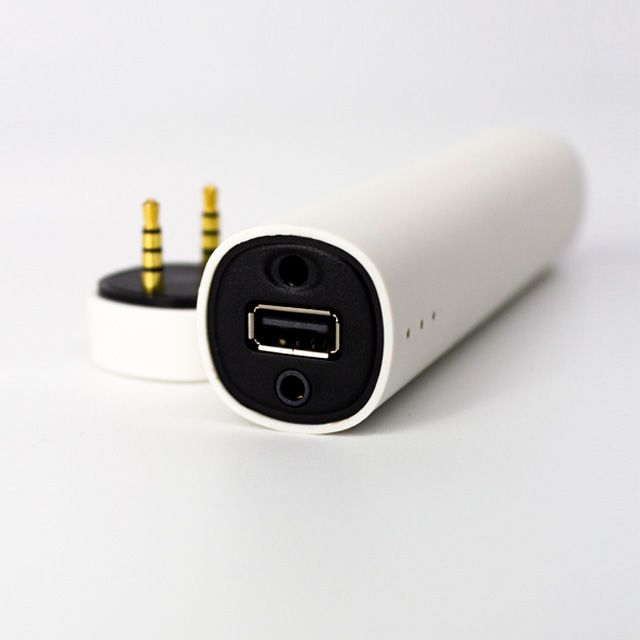 POWER BANK SOUND CON BOCINA CAPACIDAD 4,000 mAh INCLUYE CABLE CON 5 ADAPTADORES Y CABLE AUXILIAR - Image 5